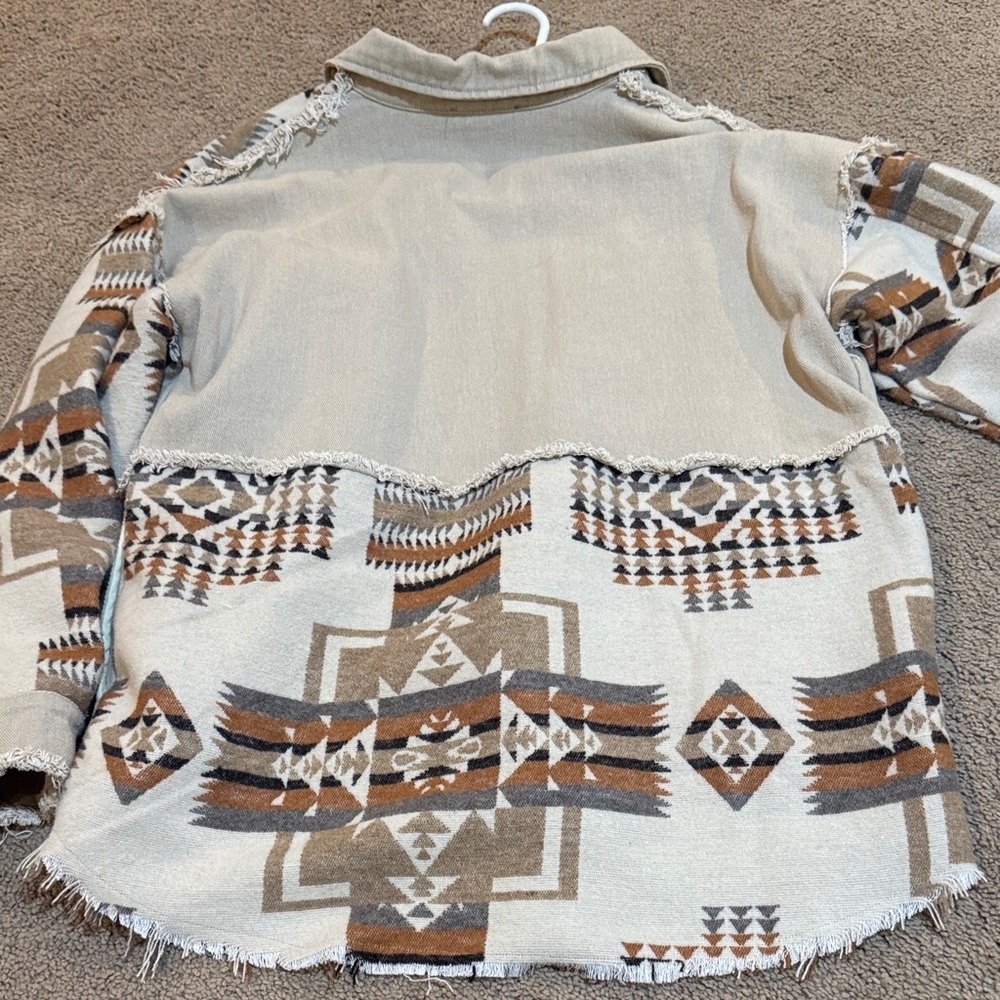 Universal Thread Southwestern Patterned Jacket - image 3
